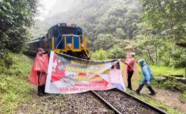 Protestuesit bllokojnë trenin turistik të Machu Picchu prej politikave të qeverisë (fotot)
