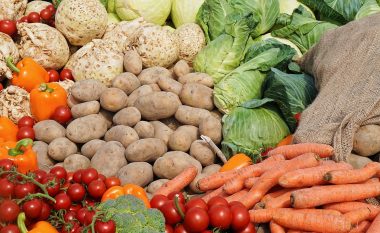 Qepë, patate e domate, Kosova shpenzoi mbi 35 mln euro për importin e frutave dhe perimeve