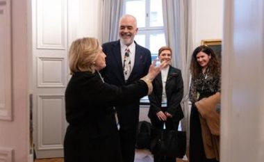 Rama për Clinton: Mike e madhe e Shqipërisë dhe Kosovës