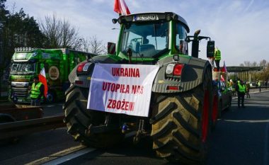 Protestat e fermerëve, Kievi kundërshton Poloninë për mbylljen e kufirit me Ukrainën