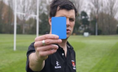 Si do ta ndryshojë futbollin kartoni blu dhe për çfarë do të përdoret