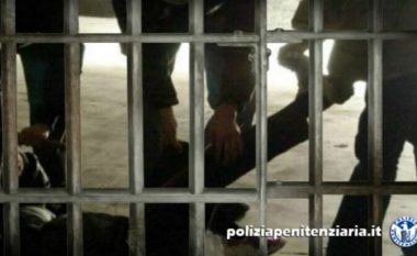 Sherr brutal në burgun italian, të dënuarit shqiptarë përleshen me nigerianët dhe gardianët, pesë të plagosur