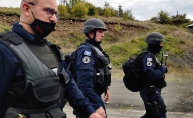 Policia e Kosovës nis bastisje në Bërnjak, prezent edhe ministri i Brendshëm, Sveçla