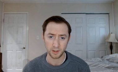 E llahtarshme! Amerikani i pret kokën babait të tij dhe publikon videon në Youtube, Autoritetet: Ka “një mendje të pastër”