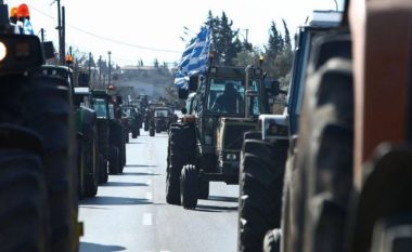 Bllokohet sërish aksi nacional Kallpaq-Janinë për shkak të protestës së fermerëve, qarkullimi i kufizuar për mjetet e tonazhit të rëndë