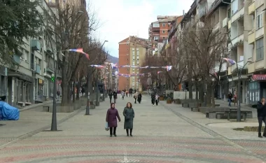 SHBA paralajmëron Kosovën, reagimet pro dhe kundër masës së qeverisë për dinarin serb