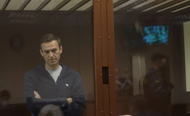 Putin promovon zyrtarin e burgut pas vdekjes së Navalny, opozita akuzon për torturë