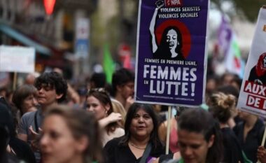 Franca, vendi i parë në botë që njeh abortin si të drejtë kushtetuese