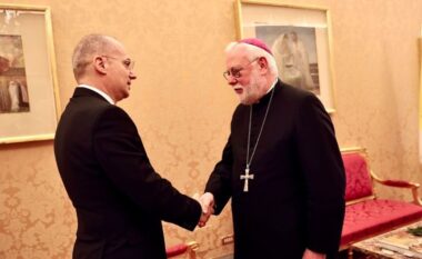 Vatikan, Ministri Hasani: Dialogu dhe vëllazëria fetare thelbësore për sigurimin e paqes, Shqipëria shembulli i përkryer
