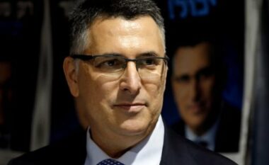 “Nuk shoh asnjë përfitim nga kjo që po bëjmë” Ministri izraelit jep dorëheqjen nga qeveria e unitetit të Netanyahut