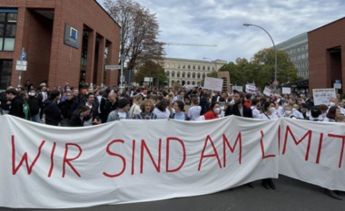 Mjekët në Gjermani në protestë, kërkojnë rritje pagash
