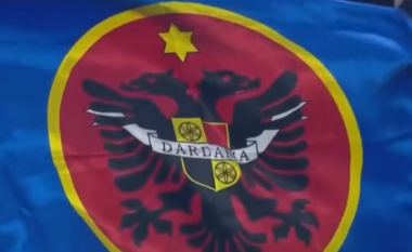 Flamuri i Dardanisë shfaqet në ndeshjen Milan – Slavia Praga