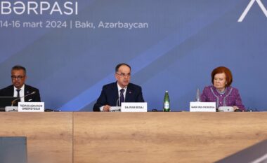 Begaj merr pjesë në “Global Baku Forum” në Azerbajxhan, takohet me homologun Aliyev