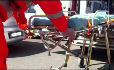 E nxjerrin nga spitali pas operacionit, gruaja në Itali bie nga barela dhe vdes