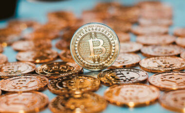 Rekordi i ri historik për Bitcoin, ka kaluar 71,000 dollarë