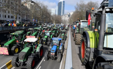 Fermerët francezë paralajmërojnë protesta të tjera