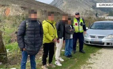 U kapën duke transportuar emigrantë, dy të arrestuar në Gjirokastër