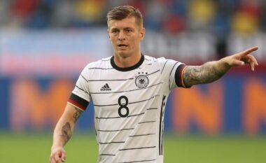 Kroos rikthehet zyrtarisht te Gjermania, ftohet për ndeshjet ndaj Francës dhe Holandës