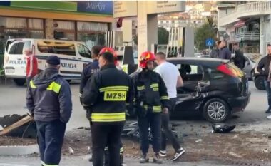 Përplasen katër makina në Lezhë, dy të lënduar