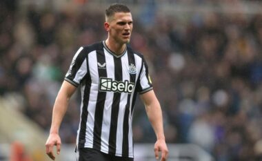 Newcastle United në kërkim të mbrojtësit pas lëndimit të Botman, në listë tre yje të Serie A