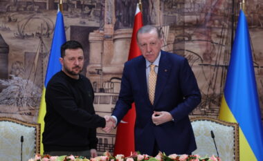 Erdogan: Turqia është gati të presë një samit të paqes Rusi-Ukrainë