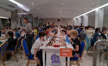 Durrës, nis kampionati botëror i shahut për fëmijë! 380 pjesmarrës, presidenti Begaj: Shqipëria motivuese e talenteve