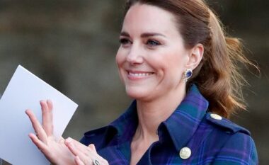 I përgjigjet urimeve të fansave me kartolina falenderimi, Kate Middleton: Gjesti juaj vlerësohet shumë