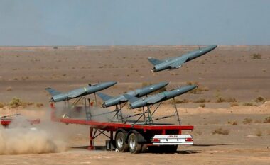 Irani nis sulmin hakmarrës ndaj Izraelit, lëshon dhjetëra dronë kamikazë