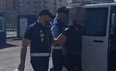 Arrestohet për shpërdorim detyre punonjësi i Policisë Kufitare në Portin e Durrësit, Balla: Bashkëpunim me SPAK për vetëpastrimin e Policisë
