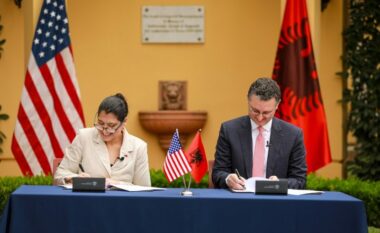 Nënshkruhet marrëveshja me USAID, Mete: Zgjerohet më tej financimi, shtyhet deri në 2030 afati i marrëveshjes