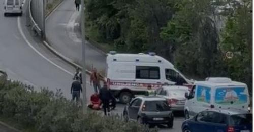 Aksident në Tiranë, i lënduari dërgohet me urgjencë në spital