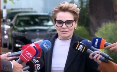 “Meta nuk më ka sulmuar si bashkëshorte, por si politikane”, Kryemadhi mbështet kreun e PL-së për deklaratat ndaj Dumanit: SPAK, vegël e Ramës