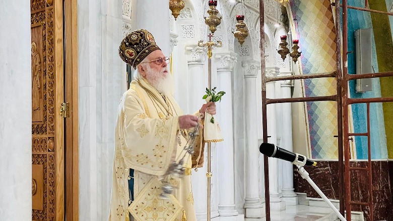 Kryepeshkopi Anastas uron Pashkët: Vëmendja në Ukrainë dhe Gaza, të mposhtim hidhërimet me fuqinë e Ngjalljes