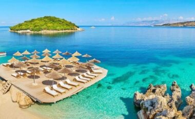 Revista argjentinase ‘Lagunas’: Riviera Shqiptare, destinacioni më i ri evropian për pushime në 2024