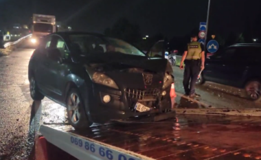 Aksident i rëndë në Durrës/ Përplasen 4 makina, 10 të lënduar, mes tyre fëmijë