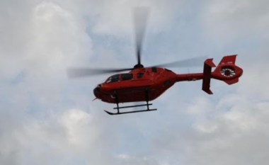 Turistja gjermane bie nga ujëvara në Përmet dhe pëson lëndime të rënda në kokë e trup, dërgohet me helikopter drejt Traumës