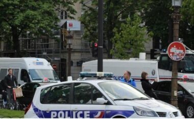 Sulm me thikë në Francë, 3 persona të plagosur