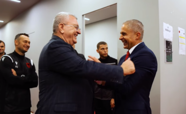 Presidenti Duka i ofron kontratën e re Silvinjos: Synojmë të shkojmë në Botëror