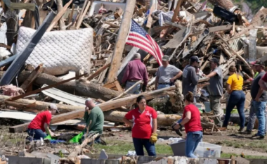 Tornado godet SHBA-në, pesë persona të vdekur dhe dhjetra të plagosur