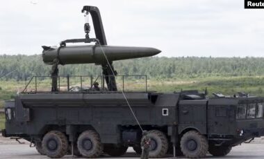 Rusia do të kryejë stërvitje me armë taktike bërthamore