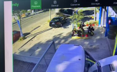 Dalin pamjet e frikshme të aksidentit tragjik në Durrës, ja si fluturoi Benz-i  (VIDEO)