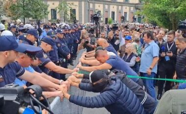 Mbyllet protesta përpara Bashkisë Tiranë, ja kur mbahet demonstrata e radhës