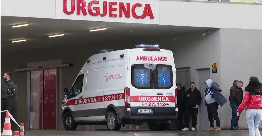 Tiranë/ U konfliktua me djalin, nëna pi medikamente dhe përfundon në spital