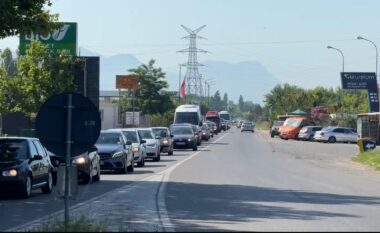 Fluks pushuesish nga Kosova në Shëngji, trafik i rënduar në Milot – Lezhë
