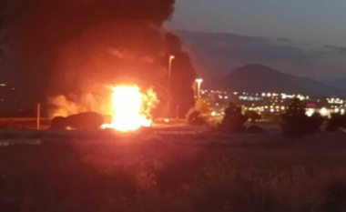 Greqi/ Cisterna me karburant shpërthen në mes të autostradës (VIDEO)