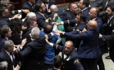 Grushta dhe shkelma, parlamenti italian kthehet në “arenë boksi”