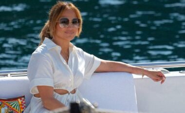 VIDEO/ Konfirmohet divorci? Jennifer Lopez “arratiset” në pushime pa Ben Affleck