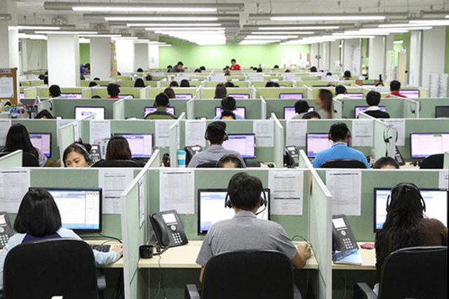 Hetimet nga Gjermania/ Mashtrimi me “kufje”, lihen në fuqi masat e sigurisë për 7 të arrestuarit e “call center”-ave (EMRAT)