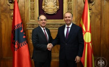 Presidenti Begaj takim me kryeparlamentarin maqedonas, Afrim Gashi