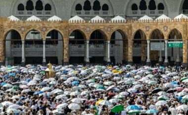 Temperatura ekstreme 50 gradë C në Mekë, mbi 550 pelegrinë ndërrojnë jetë
